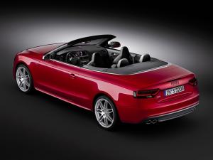 Audi S5 Cabriolet 2011 года 